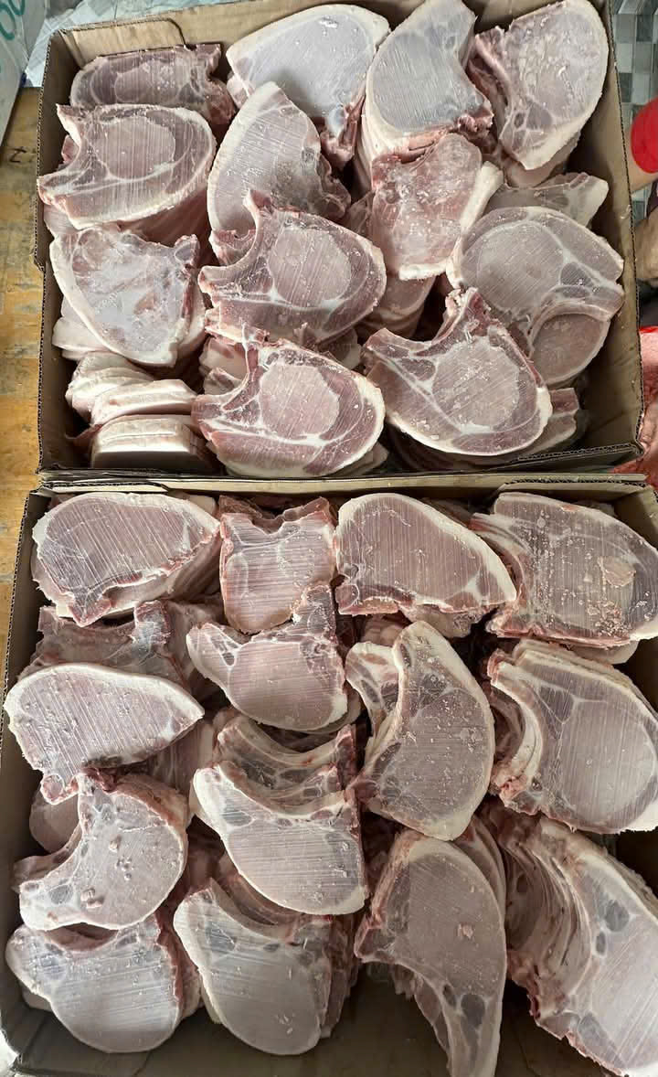 Thịt cotllet có xương thành phẩm 10-11m/kg